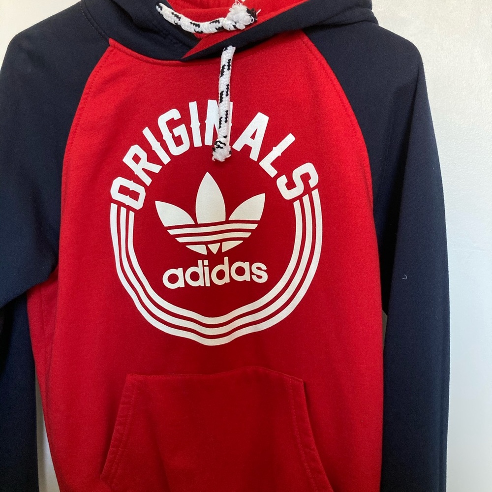 Adidas Sweatshirt